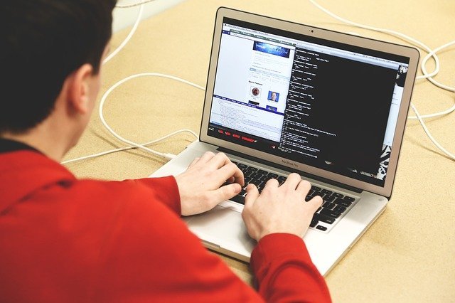 Are web developers in demand in the US?